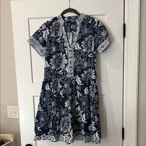 Floral Navy and White Dress la plage small